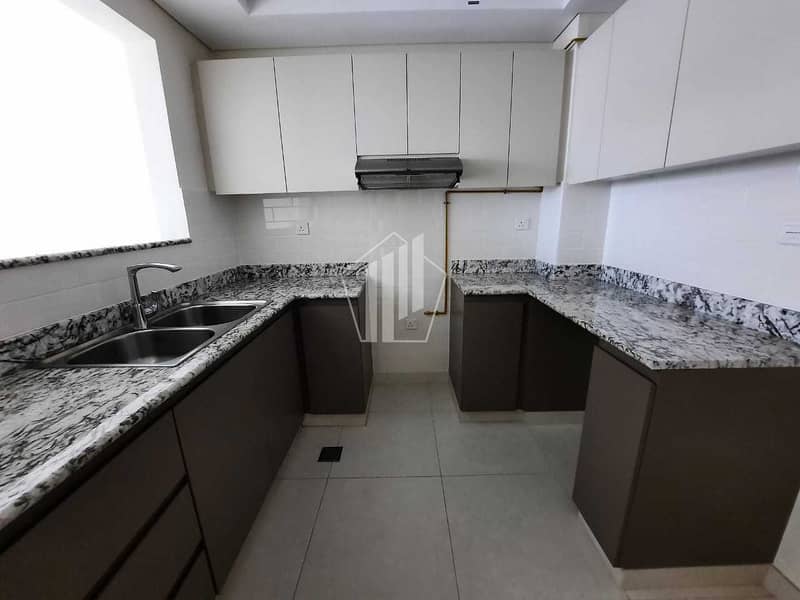 11 Brand New Building / Unfurnished 1 Bedroom / 1month Free /