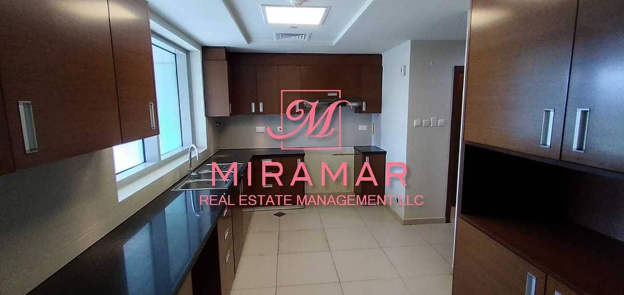 7 LARGE 3B+MAIDS TOWNHOUSE | DUPLEX WITH BALCONY