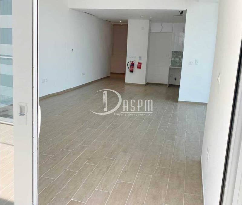 2 Great Deal |  Sea View  | Elegant Apartment | Spacious Layout