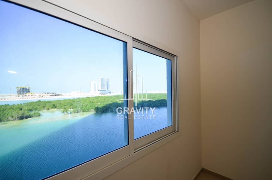 6 Comfortable Living W/ Water View From the Balcony