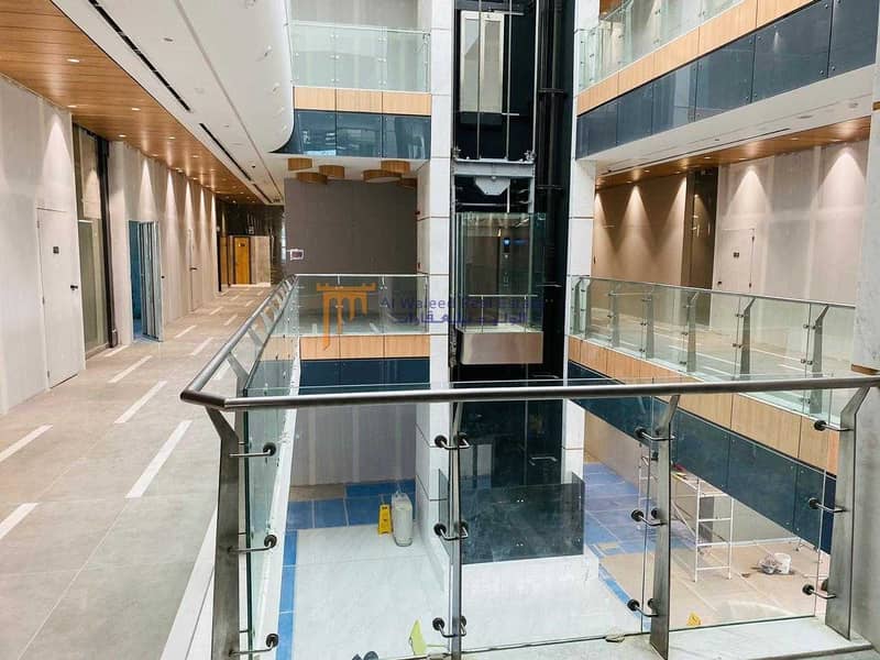 18 Prime Location - Jumeirah | Retails Spaces in New Mall