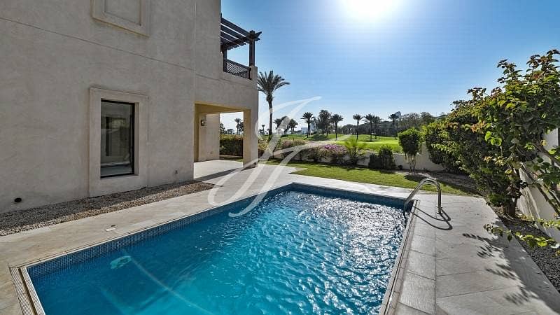 Golf Course View 4 Bedroom Villa with Private pool