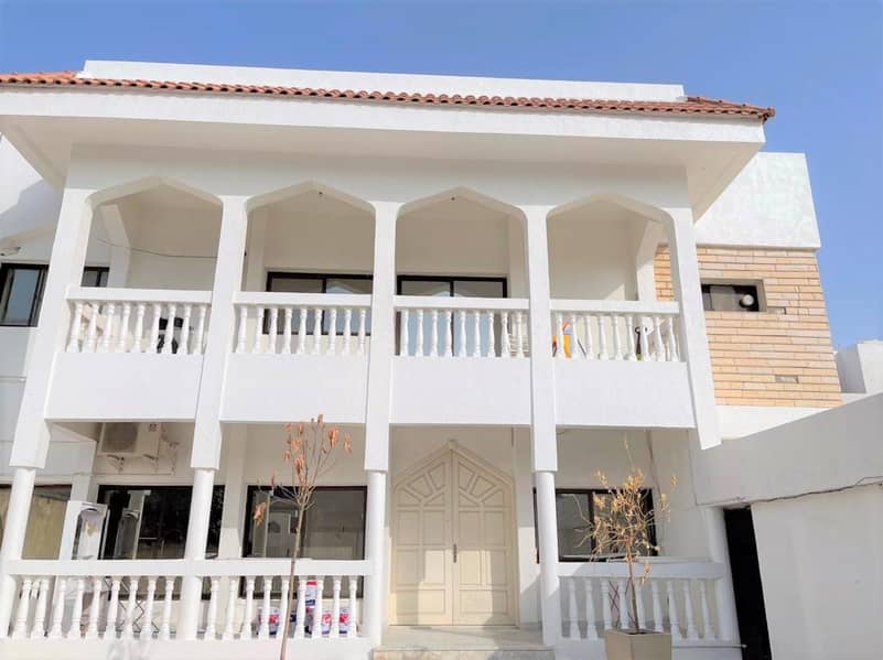 11 250 Quality Studio Behind Burjeel Hospital In Al Falah Street