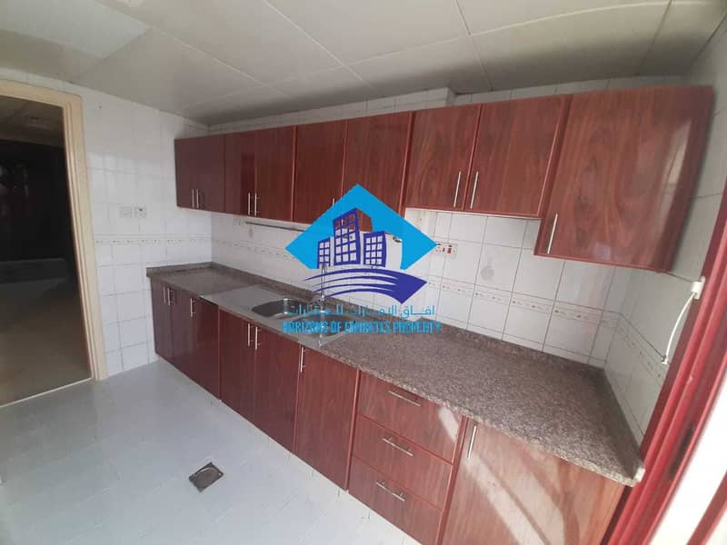 10 1bedroom in khaldyah for rent good area