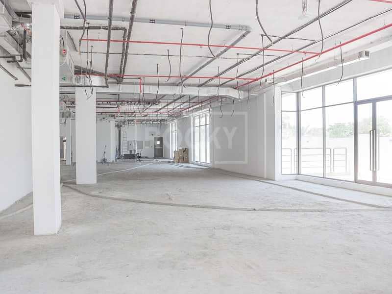 Spacious retail at Prime location |Suitable for super mkt and Restaurant