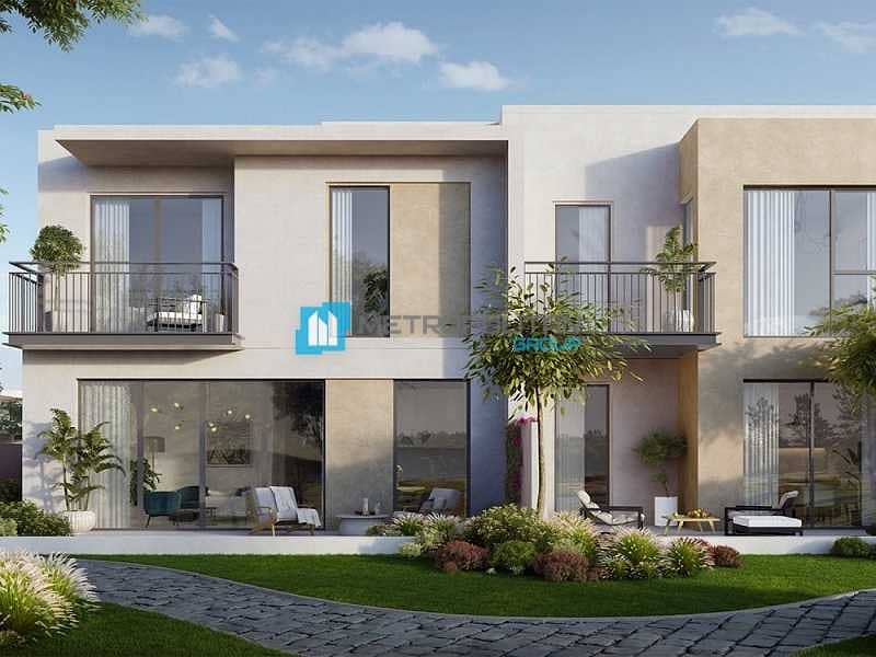 Single Row I Near the Pool I Exclusive Resale Single Row I Near the Pool I Exclusive Resale