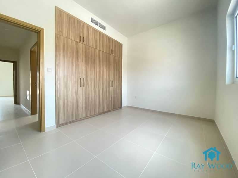 2 Corner Unit | Near Pool and Park | Single Row