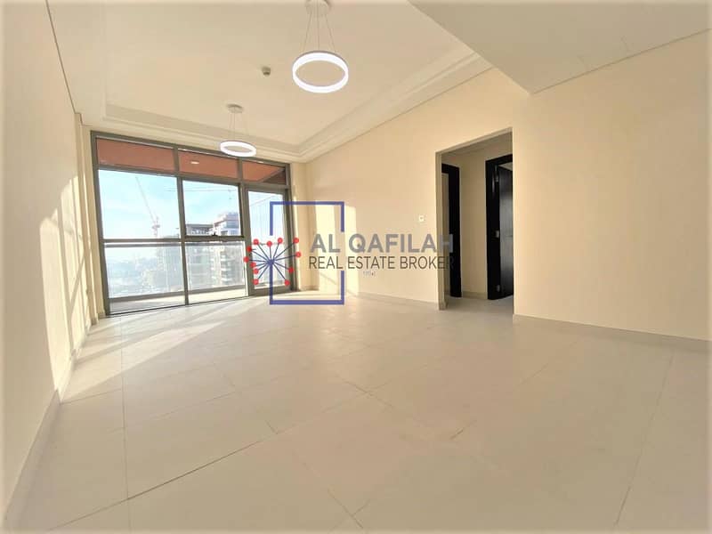 3 One Month Free ! New Huge Unit With Beautiful View