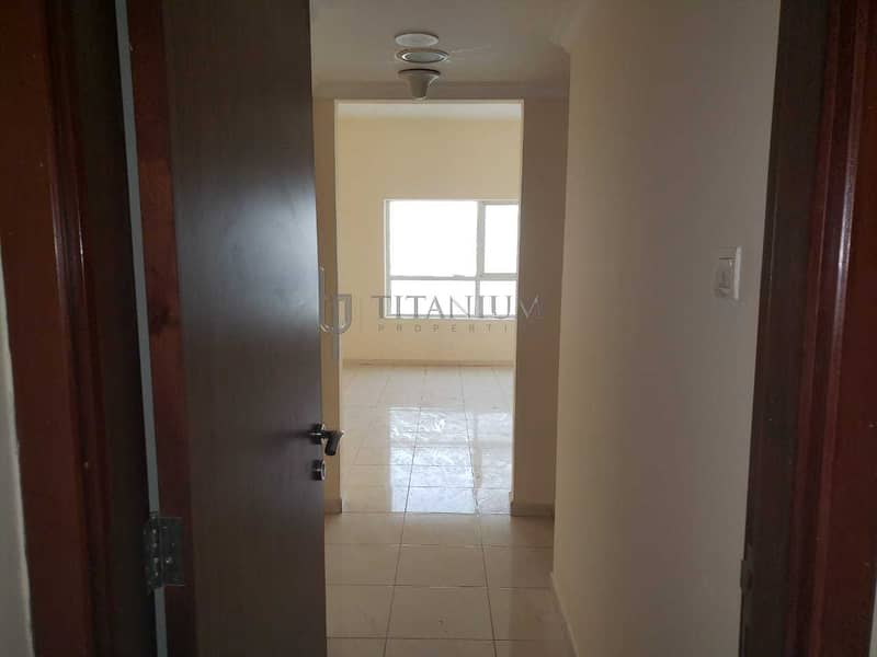Sea View 1BHK Apartment with Parking For Rent in Orient Tower