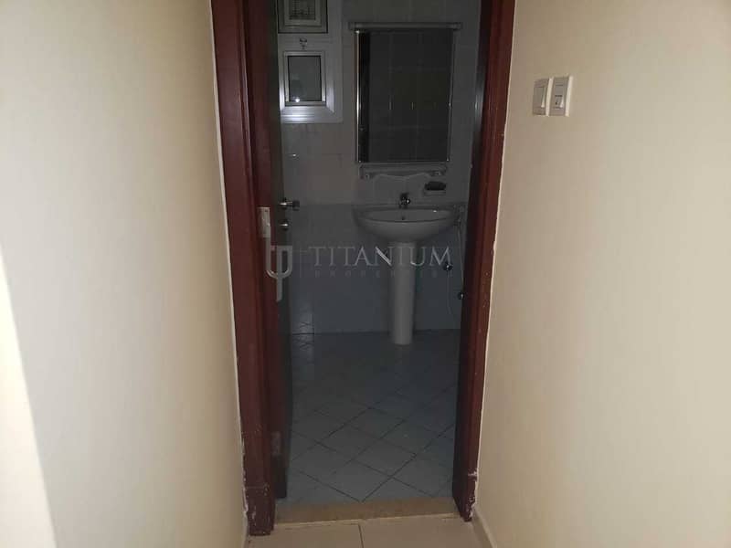 2 Sea View 1BHK Apartment with Parking For Rent in Orient Tower