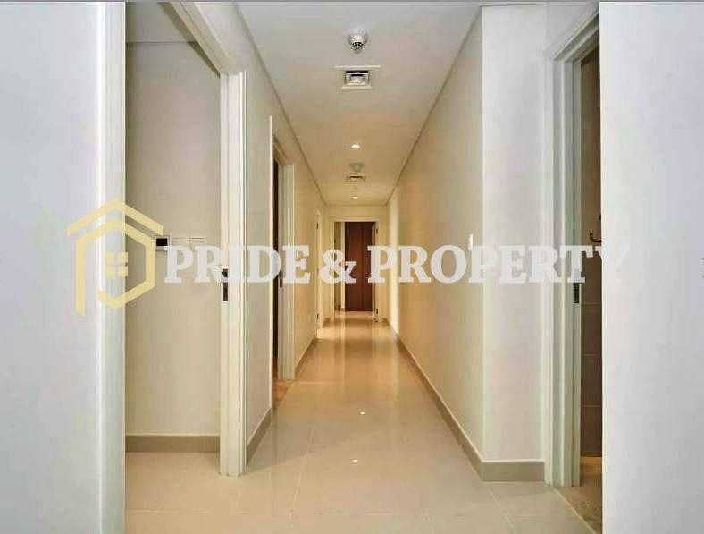 15 Downtown 3 Bedroom Maids Apt in Boulevard Crescent