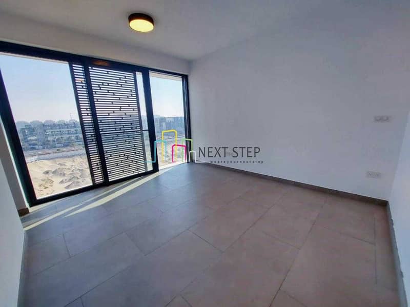 Elegant 1 Bedroom with Balcony  l Gym & Pool Facilities  l Parking l