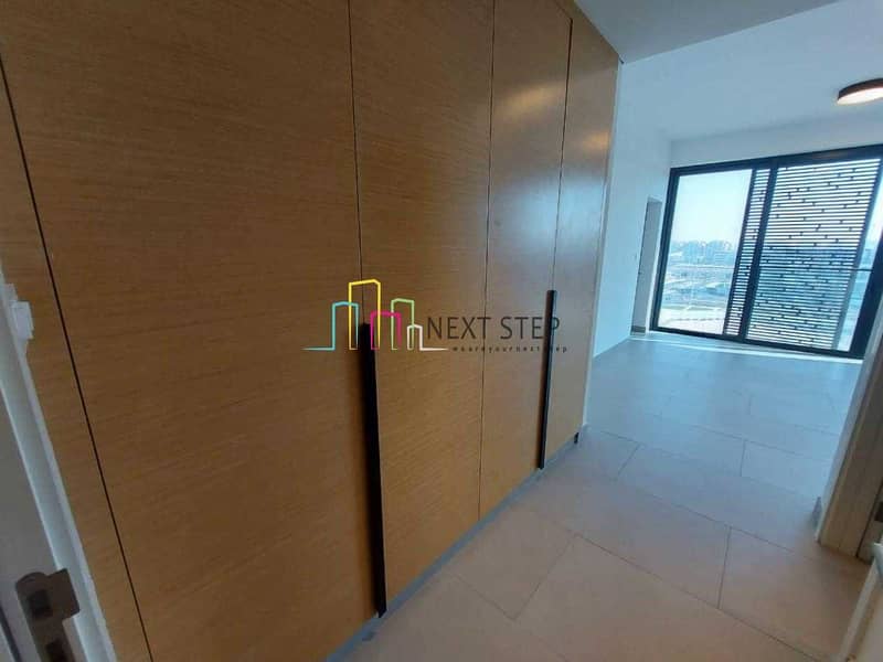 6 Elegant 1 Bedroom with Balcony  l Gym & Pool Facilities  l Parking l