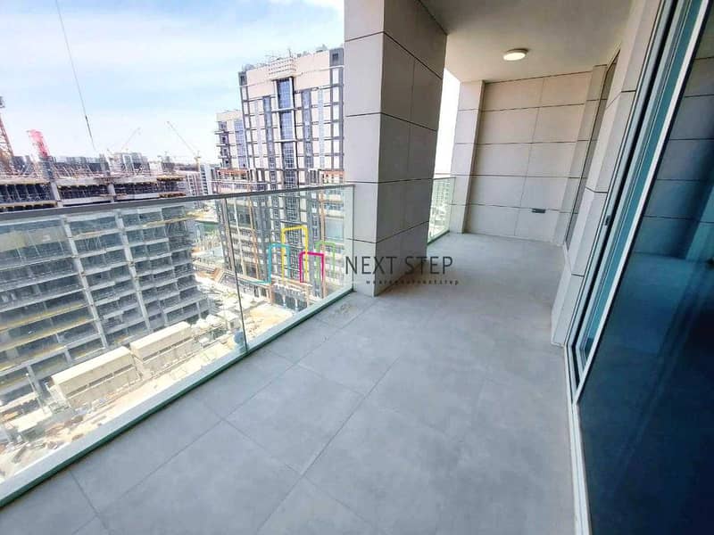 Magnificent 1 Bedroom with Balcony & Parking