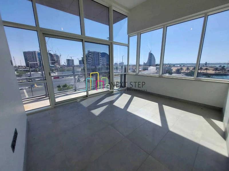 Contemporary 4BR Plus Maidsroom with Laundry room l Facilities l Parking l Contemporary 4BR Plus Maidsroom with Laundry room l Facilities l Parking l