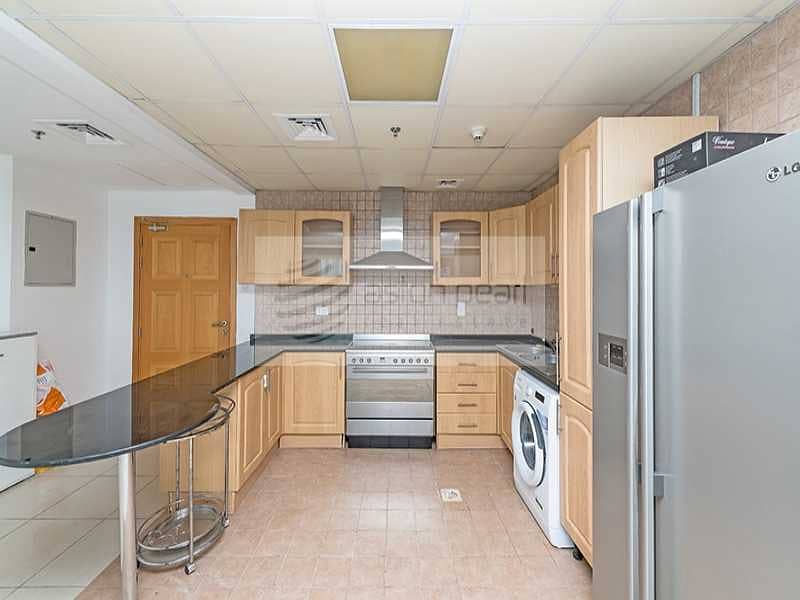 2 Well Maintained 3BR Apartment | Vacant on Transfer