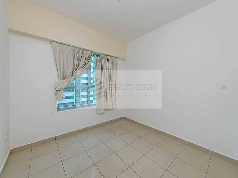 4 Well Maintained 3BR Apartment | Vacant on Transfer