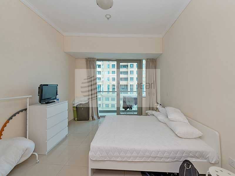 10 Exclusive | 2 Bedrooms | Well Maintained Apartment