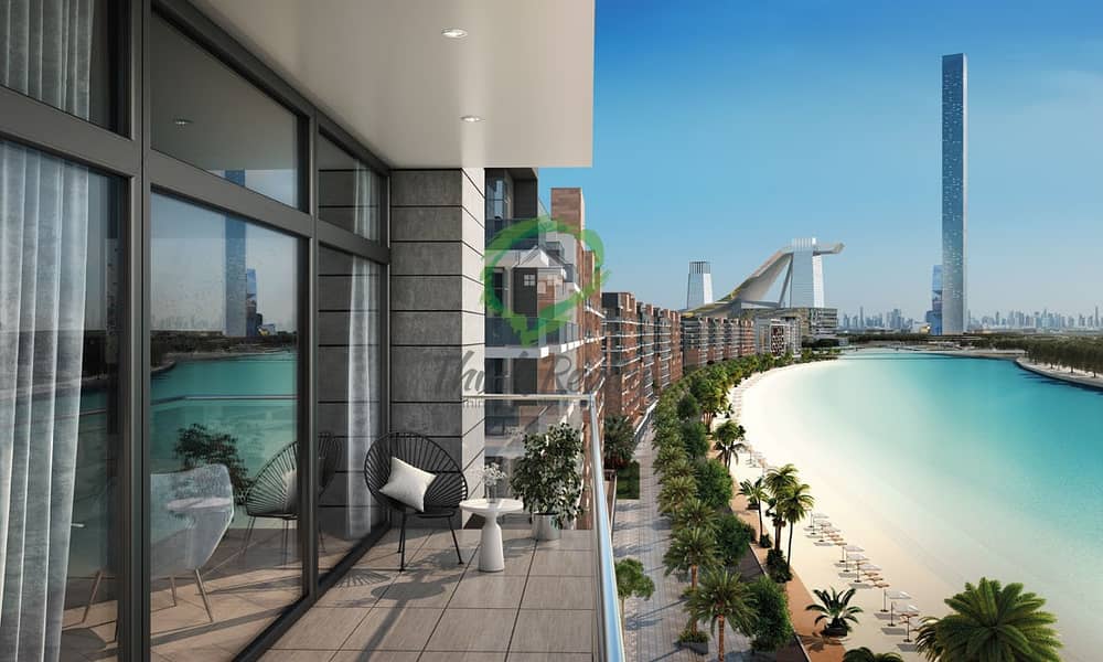 11 Located on the Beach | 10 Minutes Drive from Downtown Dubai