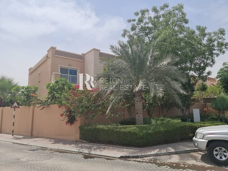 7 Beautiful Corner 4BR Villa | Slightly Negotiable