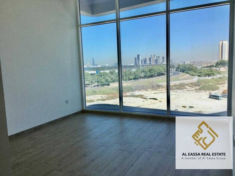 2 BRIGHT 1 BEDROOM |