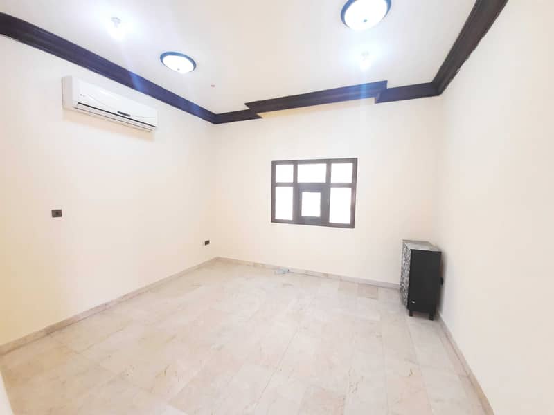 شقة في المنطقة 5،مدينة محمد بن زايد 1 غرفة 40000 درهم - 5209268