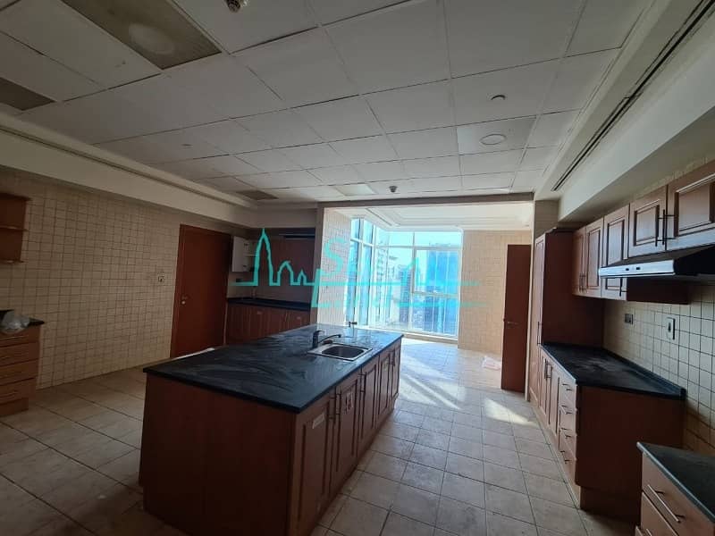 17 Penthouse With Lake & Golf Course View