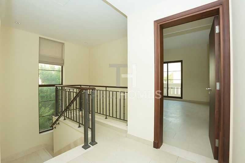 9 Spacious Layout | Upgraded | 4Beds+Maid