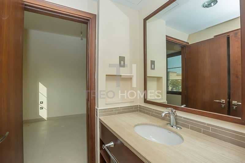 14 Spacious Layout | Upgraded | 4Beds+Maid