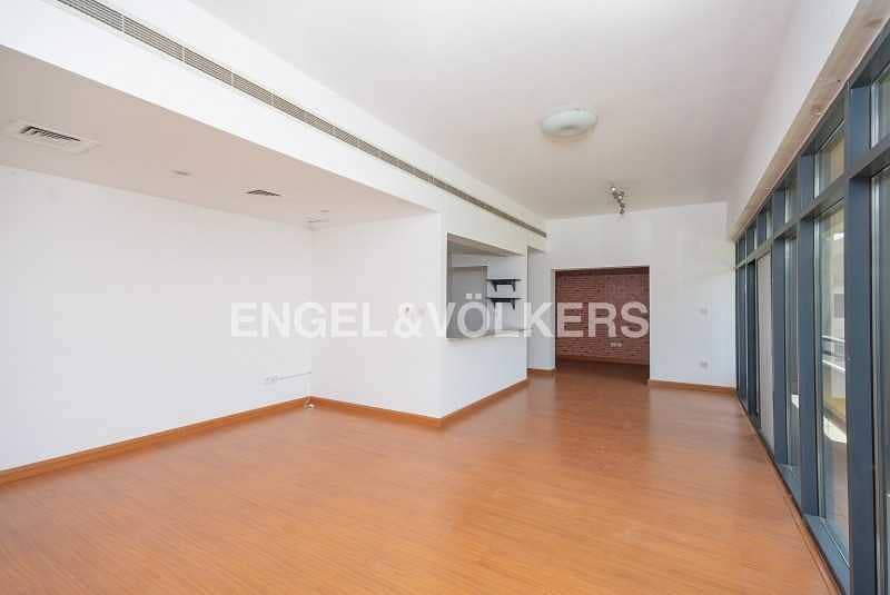 Fully Renovated | 1517 SQ Fully Renovated | 1517 SQ