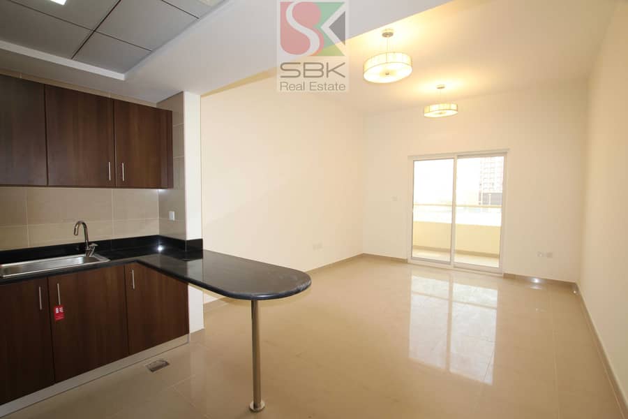 Stunning & Spacious 1BR with Terrace Balcony