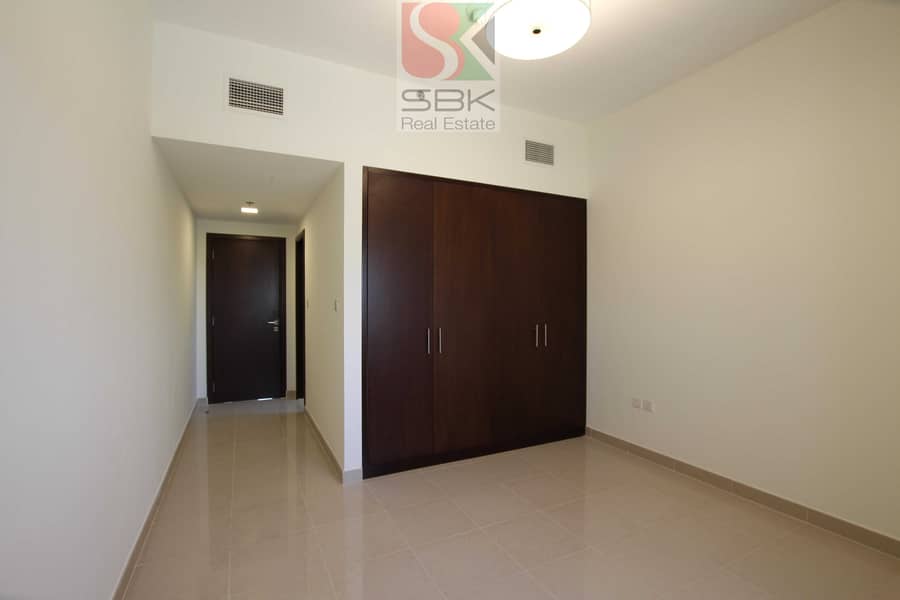 3 Stunning & Spacious 1BR with Terrace Balcony