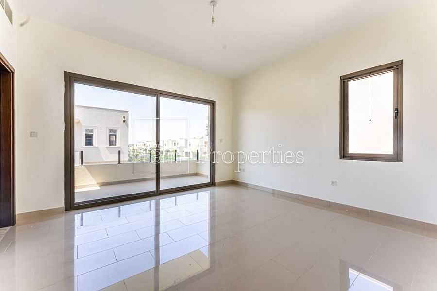 6 Brand New |1 yr DLP | Opposite pool and park!