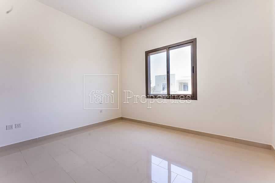 41 Brand New |1 yr DLP | Opposite pool and park!