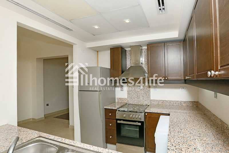 18 Bright and Spacious 1 Bedroom Vacant