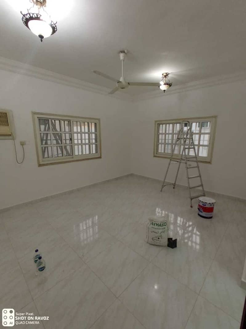 18 Villa for rent in Halwan