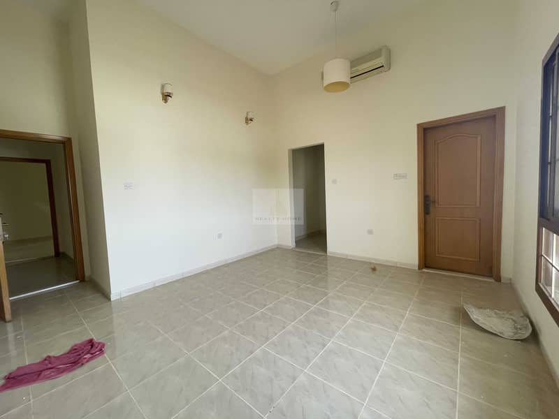 9 Villa for rent 8 bed 6 Mastar bedroom 4 bed downstairs quality villa al Rasidiya