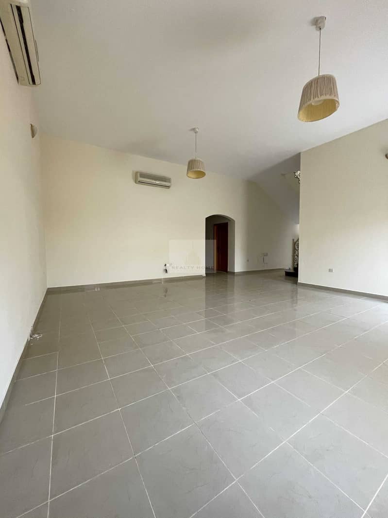 18 Villa for rent 8 bed 6 Mastar bedroom 4 bed downstairs quality villa al Rasidiya