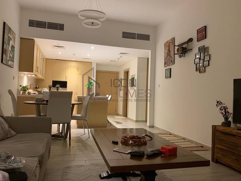 Spacious One Bedroom/Largest Unit/Open Kitchen