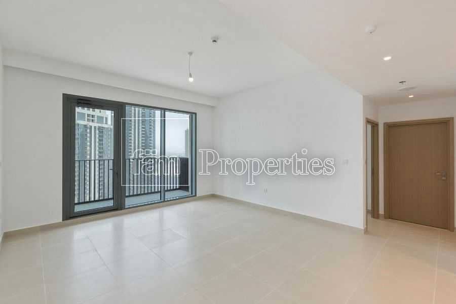 1BR Apartment in Creek Horizen tower|chiller free