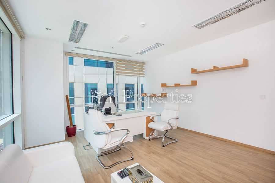 18 Office located in the heart of Business Bay