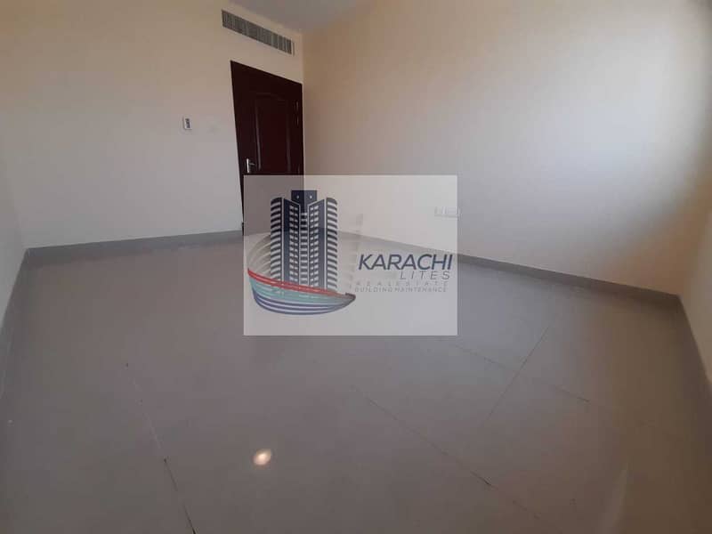 3 ONE BEDROOM APARTMENT IN AL NAHYAN ONLY IN 40K