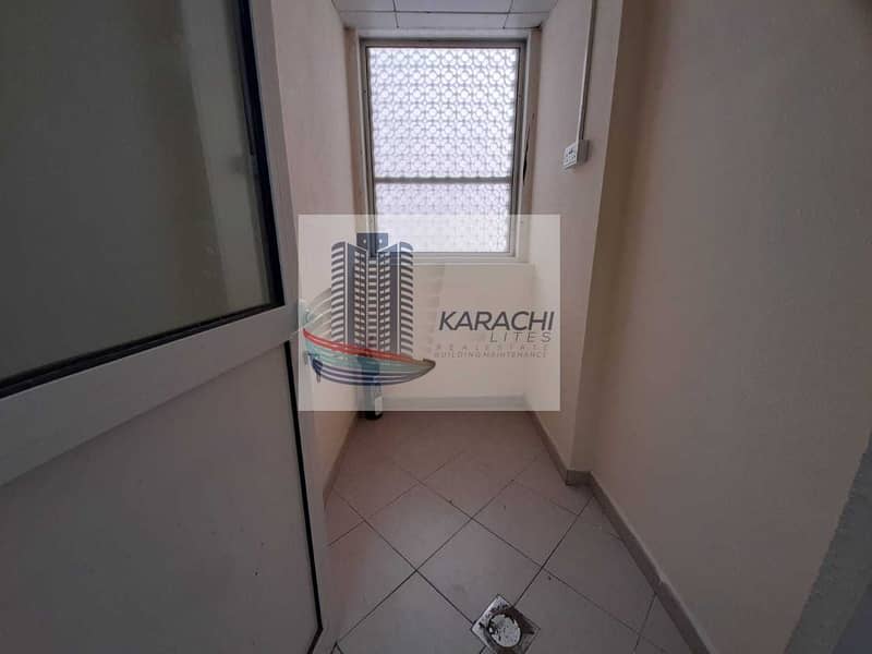 5 ONE BEDROOM APARTMENT IN AL NAHYAN ONLY IN 40K
