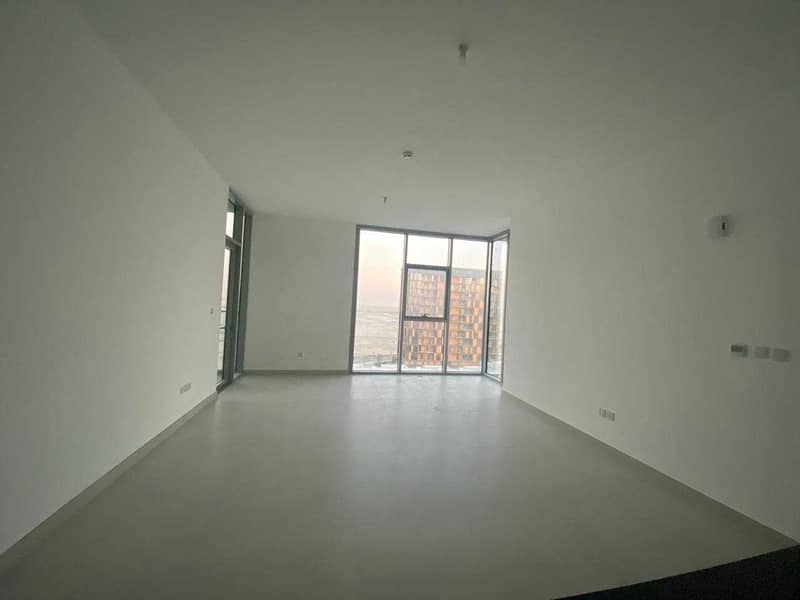 7 HURRY UP !! BRAND NEW 1BEDROOM WITH BALCONY FOR RENT IN  PULSE  WITH FREE SWIMMING POOL /GYM CAR PARKING JUST 35000