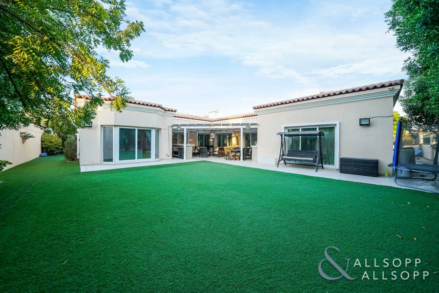 4 Exclusively Listed | Quiet | Close to Pool