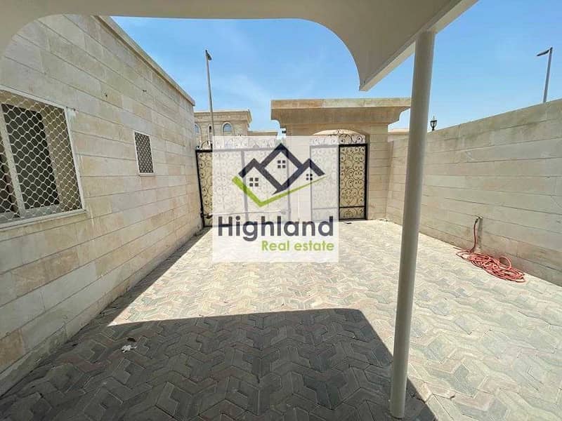 21 Huge 7 Bedroom Villa in Mushrif