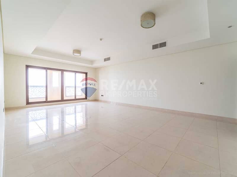 Vacant| Spacious 2 BR + Maids | See and Palm Views