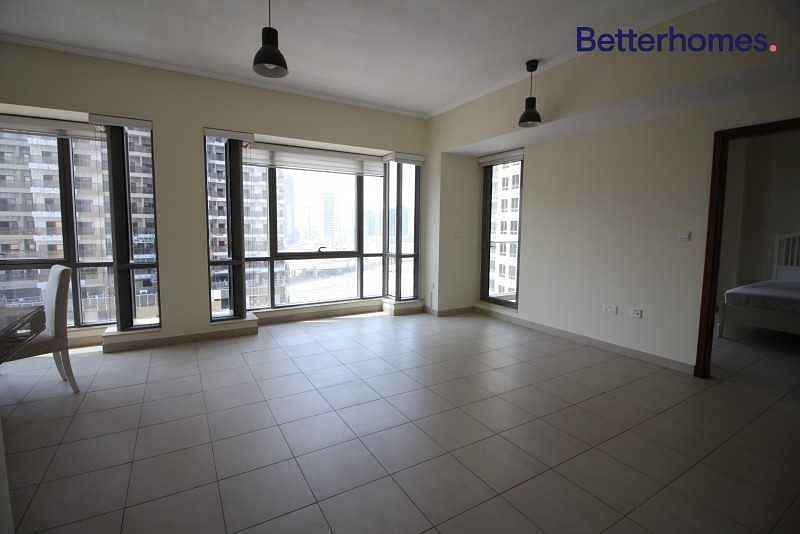 10 Spacious Layout | High Floor | Multiple Cheques