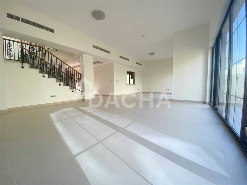 6 Spacious 4 Bed + Maids/ Large Terrace / Brand New