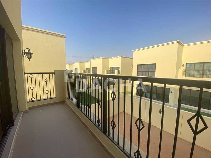 19 Spacious 4 Bed + Maids/ Large Terrace / Brand New